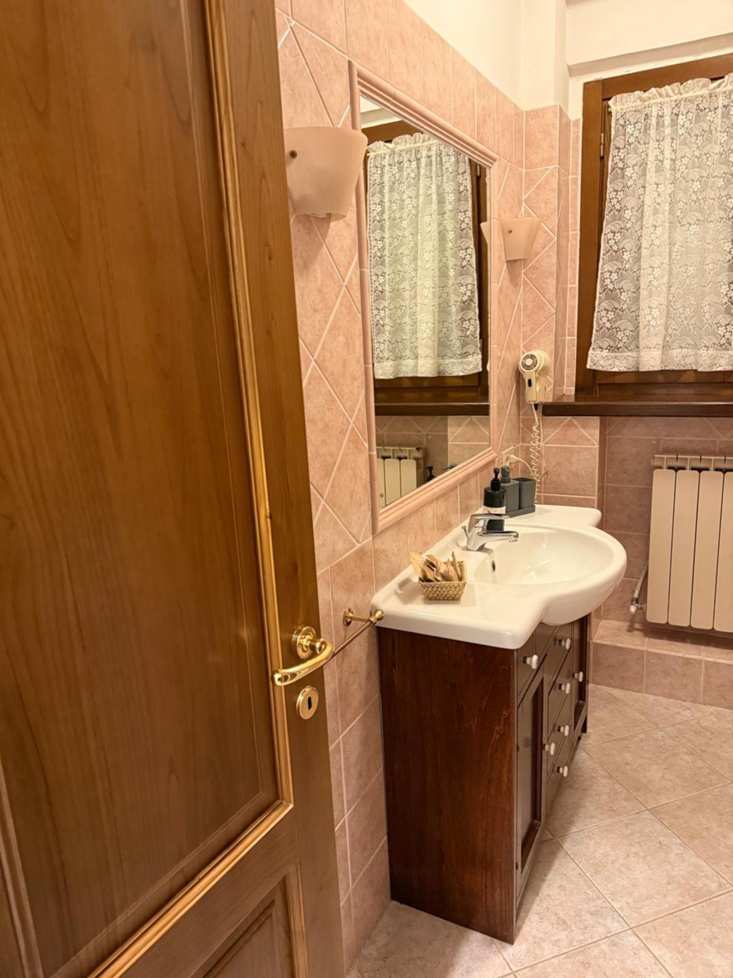Chianciano Lettings Apartment Chianciano Terme Bagian luar foto